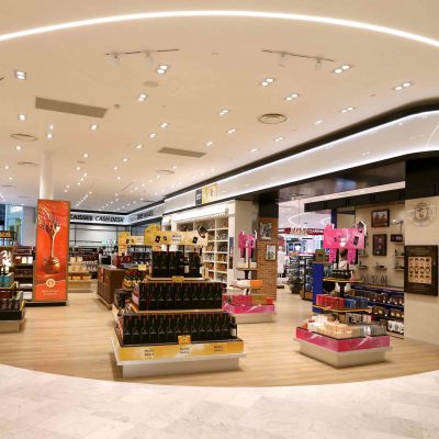 LUCA Consulting Sector : Shop / Travel Retail Year : 2018 - 2019 - 2020 Surface : Set of more than 1000m²